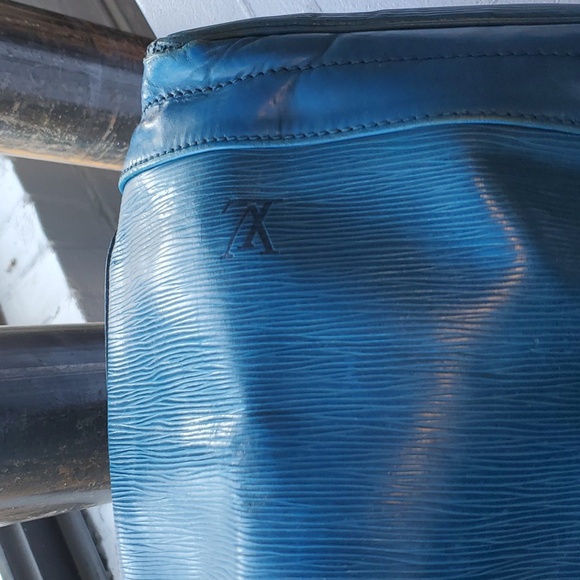 Louis Vuitton Epi leather bucket bag - Picture 9 of 11